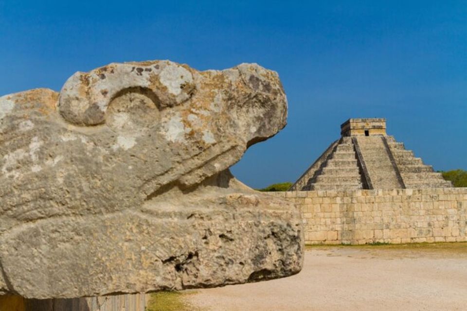 Cancun: Private Chichén Itzá, Cenote & Valladolid Tour - Valladolid City Visit