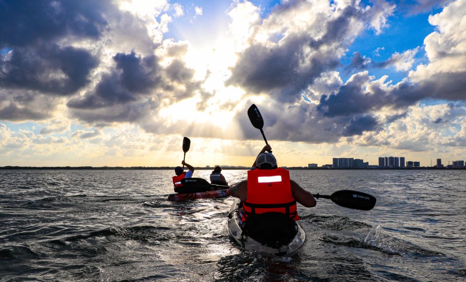 Cancun: Sunset Kayak Experience in the Mangroves - Necessary Equipment and Attire