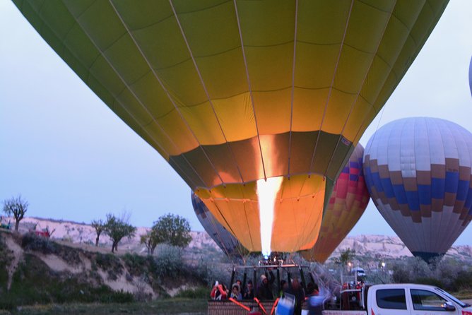 Cappadocia Jeep Safari With Hot Air Balloon Watch at Sunrise - Common questions