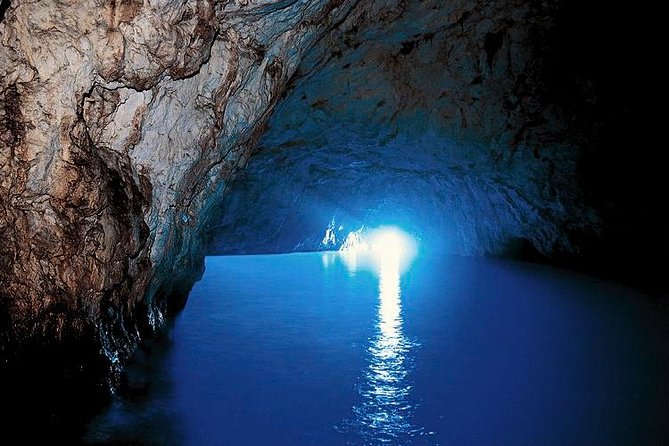 Capri and the Blue Grotto Day Trip From Sorrento - Challenges and Praise