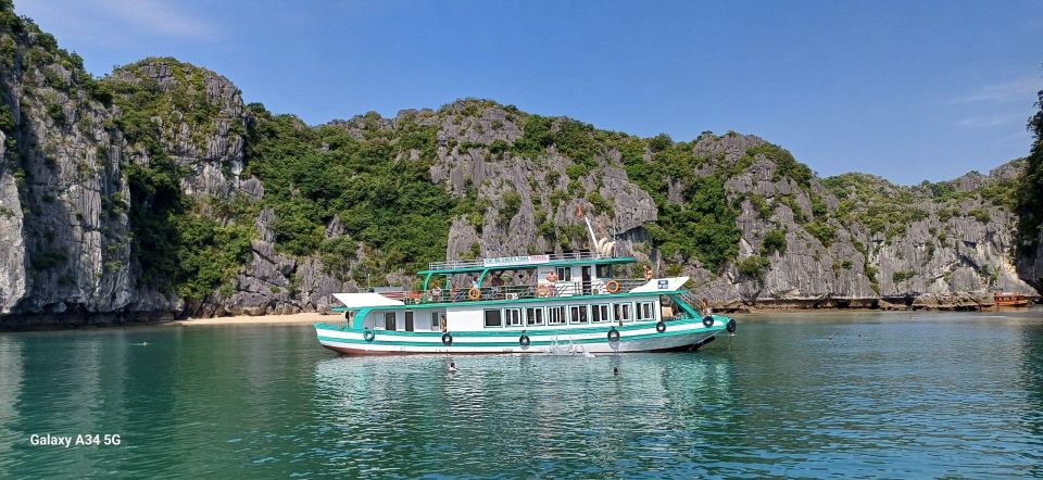 Catba Island: One Day Lan Ha Bay With Cat Ba Expedition - Background