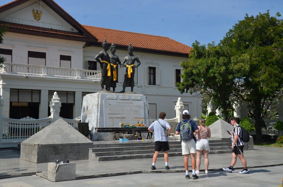 Chiang Mai: Historical and Cultural Highlights Walking Tour - Review Summary