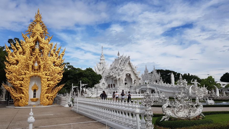 Chiang Rai:Guide With Lunch Full Day Highlight Tour - Explore Chiang Rai: What to Expect