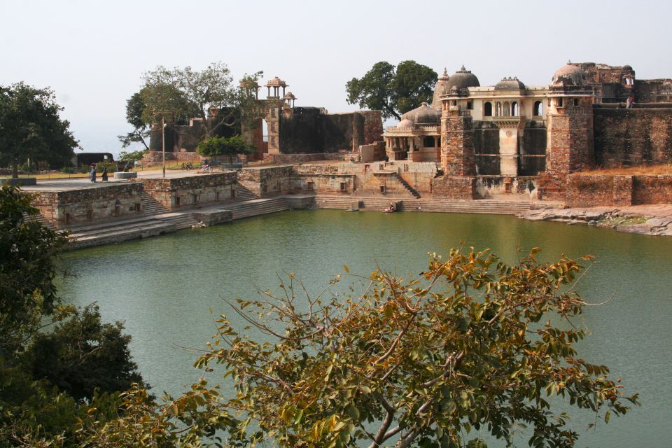 Chittorgarh: Private Day Trip From Udaipur - Enhance Your Chittorgarh Day Trip