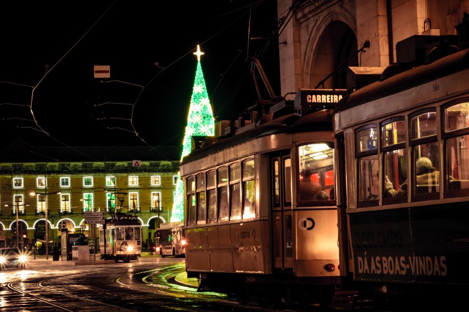 Christmas Lights Creative Photography in Lisbon - Directions