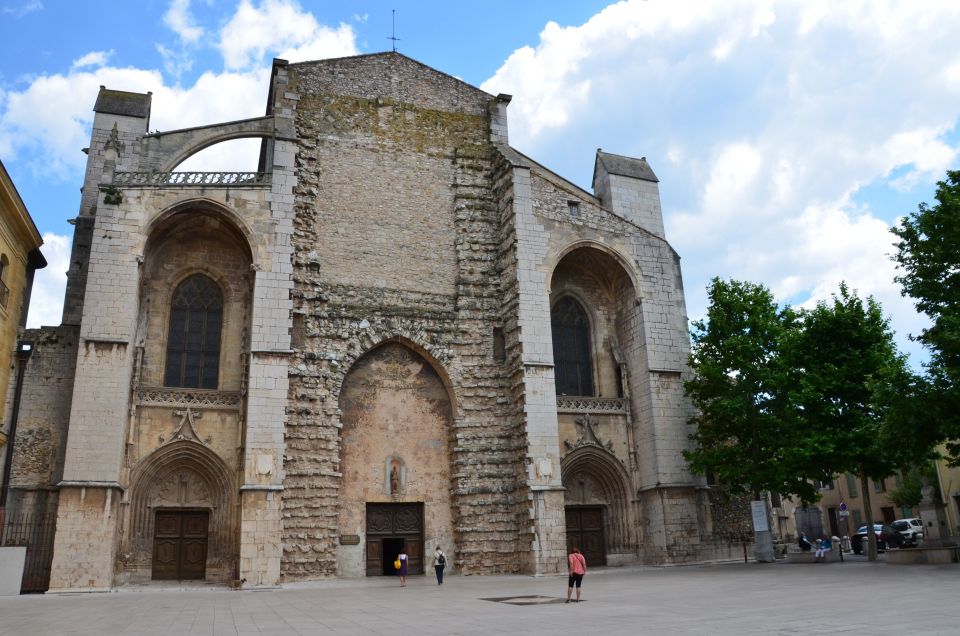 Churches of Provence & French Countryside Private Tour - Background