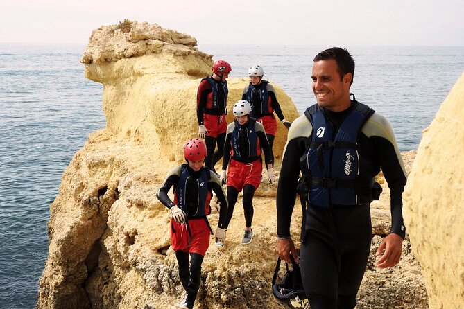 CLIFF JUMPING Tour - Coasteering in Albufeira - Booking Information