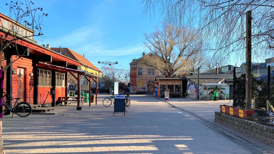 Copenhagen: 3-Hour Public Guided Walking Tour in French - Urban Developments and Architecture