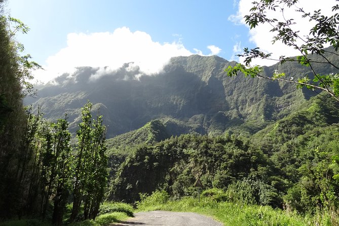 Crossing Over Tahiti Island Safari 4x4 - Directions for Joining the Safari Tour