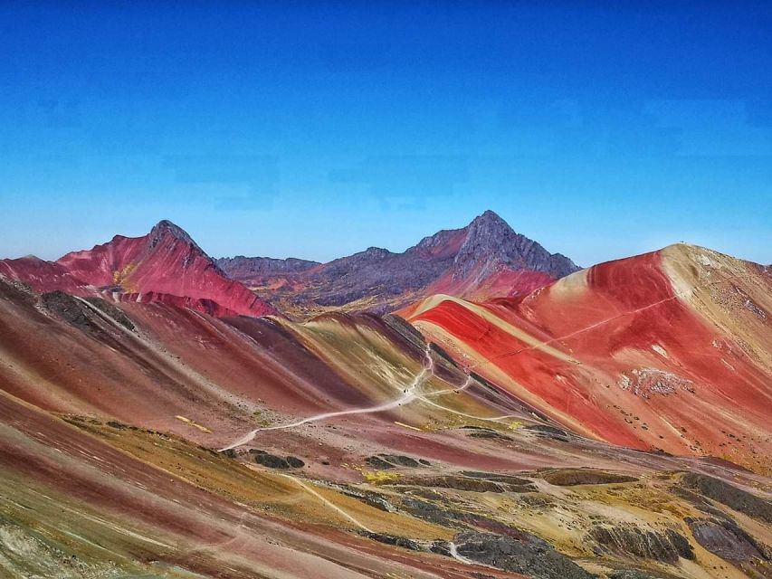 Cusco: Full-Day Rainbow Mountain Tour - Location Information