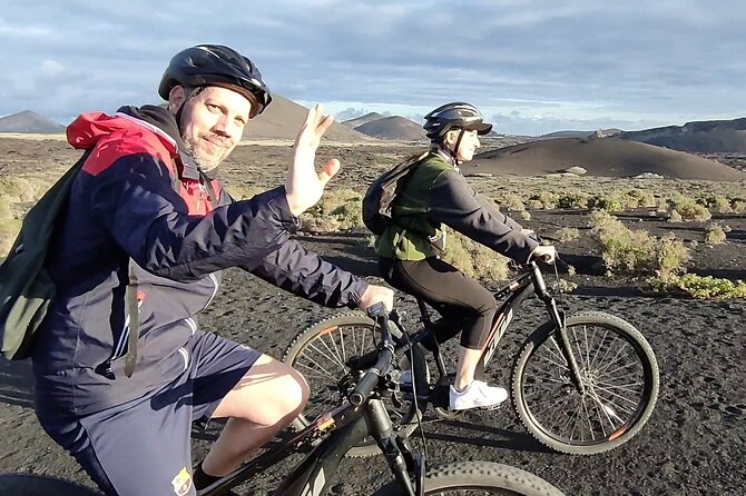 Cycle Among Volcanoes: Discover the Essence of Lanzarote - Uncover the Intriguing Volcanic History of Lanzarote