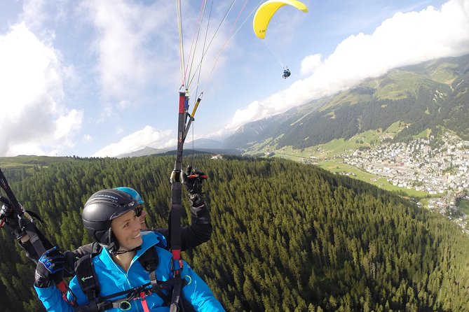 Davos Paragliding Private Tandem Pilot Half Day - Support and Assistance