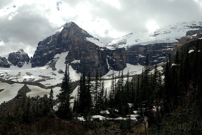 Day Hike in Lake Louise - Weather Considerations