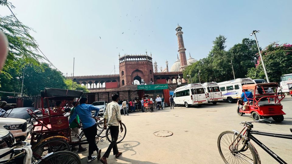 Delhi City Tour - Privacy and Technology Management