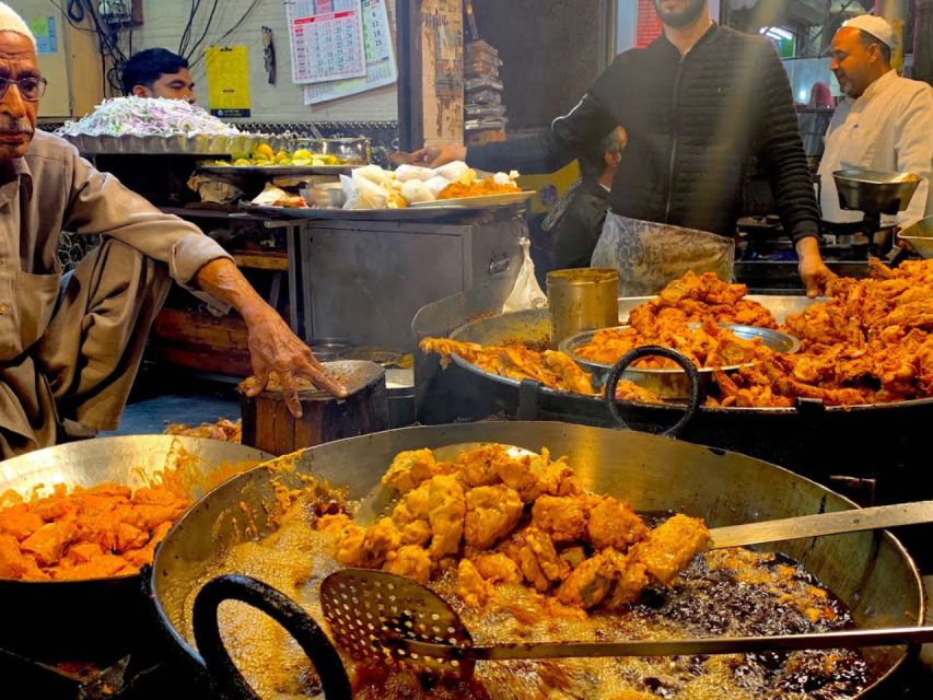 Delhi: Old Delhi Street Food Tour With Rickshaw Ride - Logistics and Experience