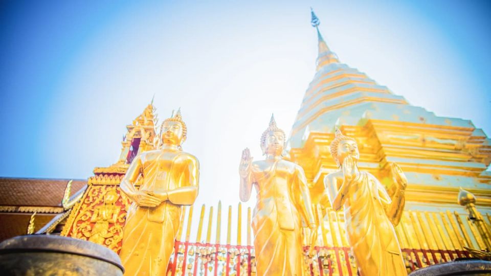 Discover Lanna Culture: Alms Offering to Monks at Doi Suthep - Sampling Local Flavors at Breakfast