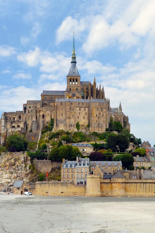 Discovering the Mont Saint Michel - Local Legends and Music