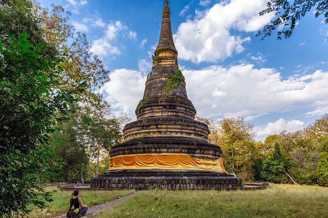 Doi Suthep and Wat Pha Lat Sunrise Tour (Small Group Only) - Common questions