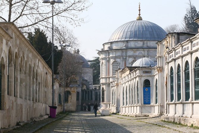 Dolmabahce Palace & Uskudar(Asian Side) Afternoon Tour - Visitor Insights and Feedback