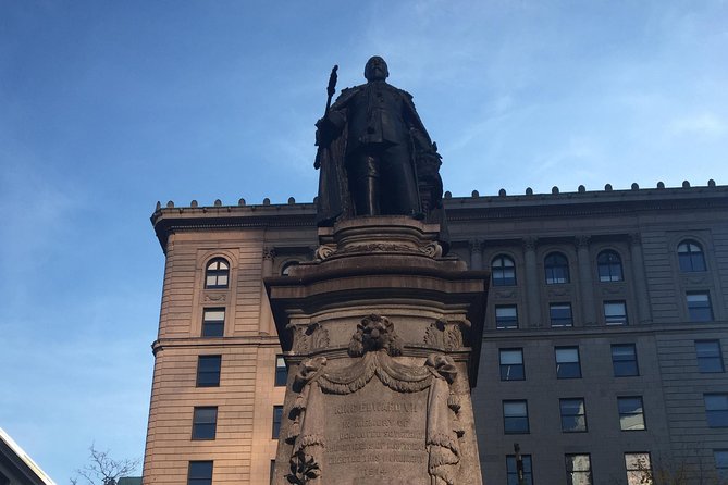 Downtown Montreal and Underground RESO Walking Tour - Visitor Expectations