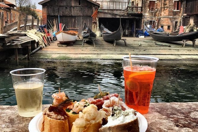 Drink Eat and Walk in Venice - Enjoying Venetian Aperitivo