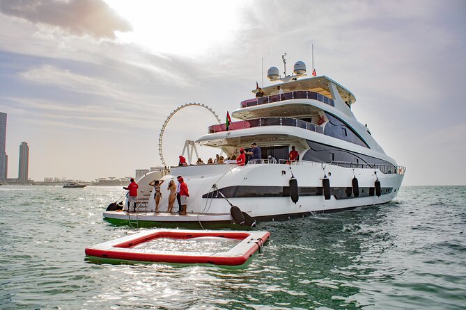 Dubai Harbour Super Yacht Experience With Live Station & Drinks - Live Station Menu