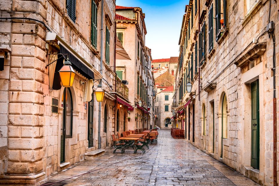 Dubrovnik: First Discovery Walk and Reading Walking Tour - Directions