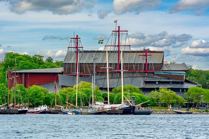 Eco Bike Tour of Stockholm Old Town, Djurgarden, Nature - Stockholm Old Town Exploration