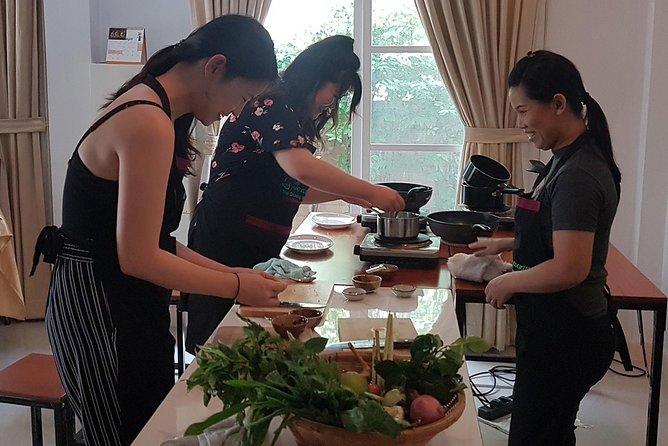 Engaging Hands-On Thai Cooking Class - Common questions