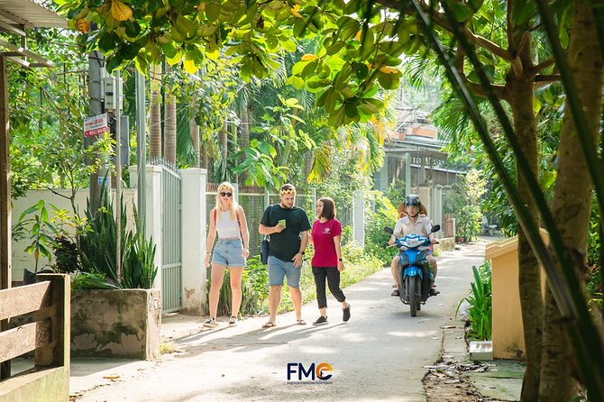 Exploring Cai Rang Floating Market, Cacao Farm and the Hidden Small Canal - Canal Discovery