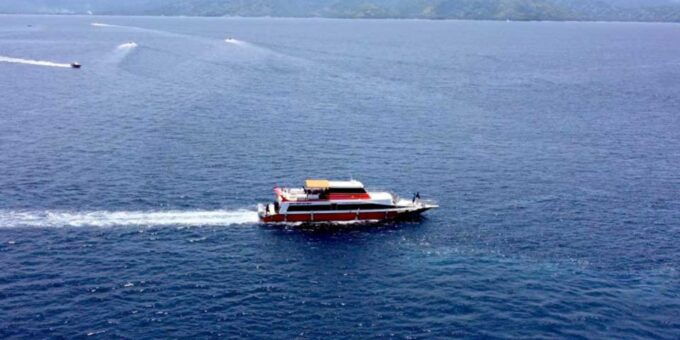 Fast Boat : Nusa Penida to Gili Trawangan - Common questions