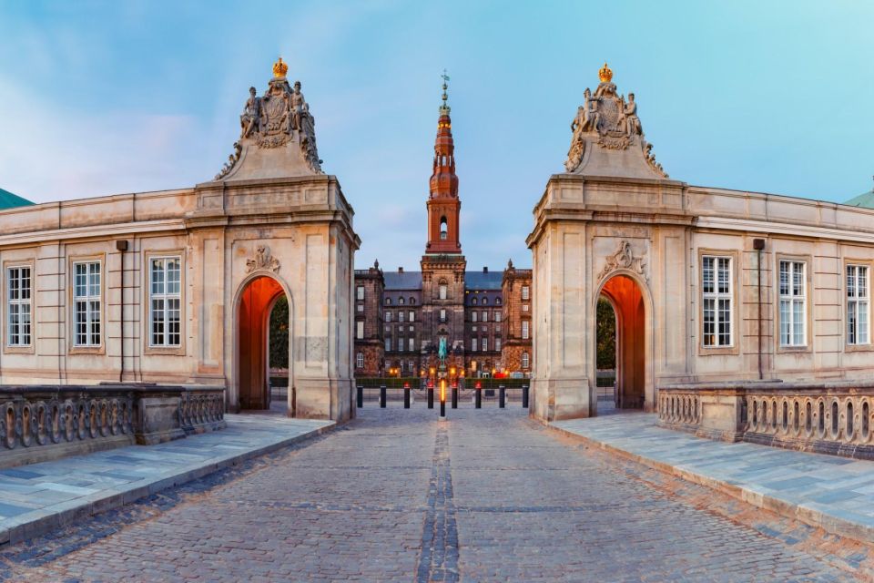 Fast-Track Christiansborg Palace Copenhagen Private Tour - Detailed Itinerary