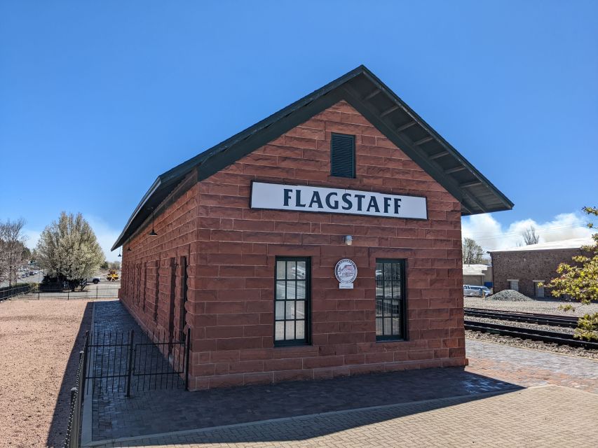 Flagstaff: Self-Guided Scavenger Hunt Walking Tour - Location and Parking