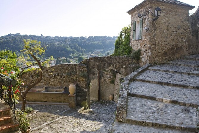 French Riviera West Coast Between Nice and Cannes - Culinary Delights of the Region