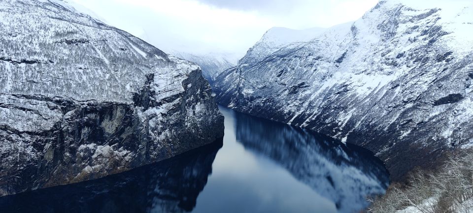From Ålesund: Winter Fjord Cruise to Geirangerfjord - Customer Experience Summary