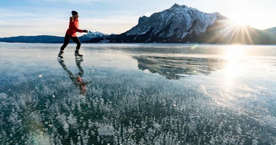 From Banff: Icefields Parkway & Abraham Lake Ice Bubbles - Common questions