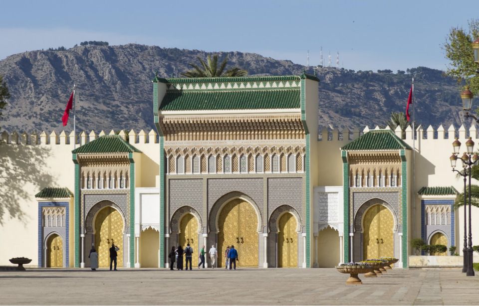 From Casablanca: 3-Day Private Tour to Chefchaouen and Fez - Tour Logistics