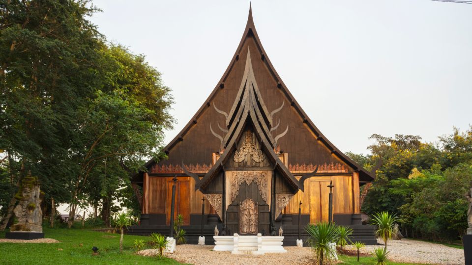 From Chiang Mai: White Temple, Blue Temple & Black House - Directions