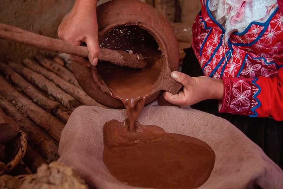 From Cusco: Artisan Creativity Full Day - Tour Guide and Language