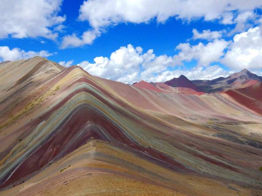 From Cusco Rainbow Mountain With Buffet Lunch and Breakfast - Common questions