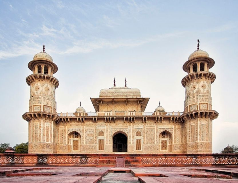 From Delhi: Sunset Taj Mahal & Agra Tour By Car - Private Car Ride From Delhi