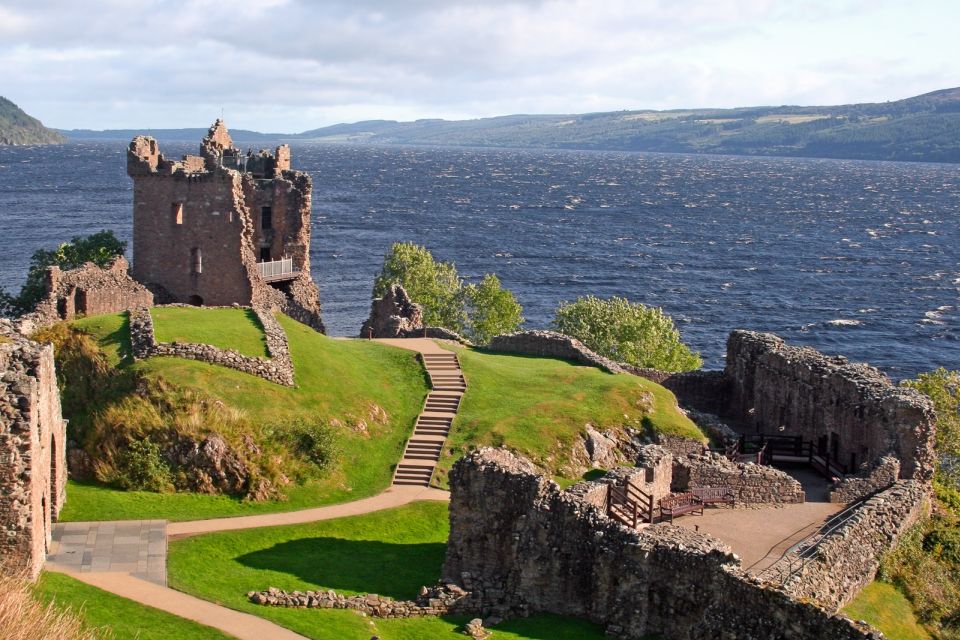 From Inverness: Loch Ness Cruise and Urquhart Castle - Urquhart Castle Exploration