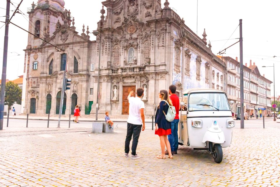 From Leixões: Private Porto Historic Center Tuk Tuk Tour - Meeting Point