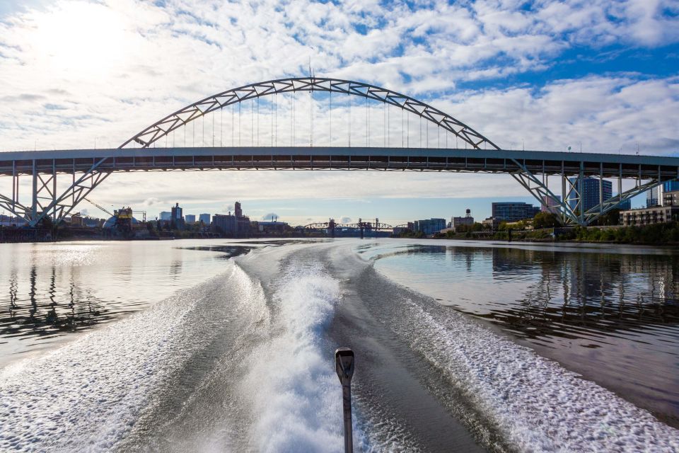 From Portland: 7 Wonders of the Gorge Jetboat Cruise - Spectacular Mount Hood