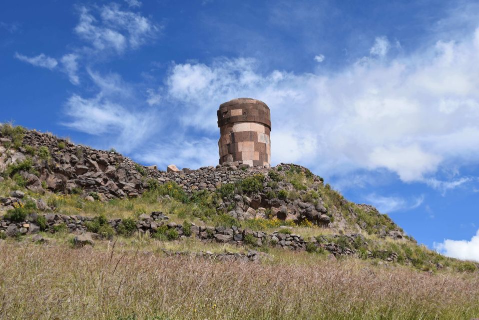 From Puno: 4h Tour to Sillustani - Mesmerizing Landscapes and Chullpas