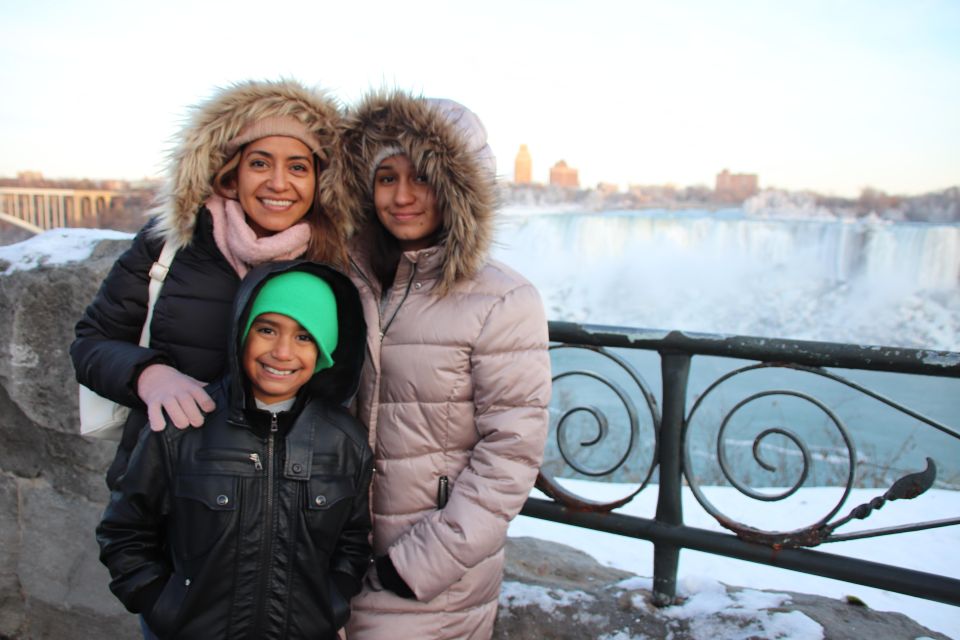 From Toronto: Niagara Falls, Ice Wine and Maple Syrup - Exploring Niagara-on-the-Lake