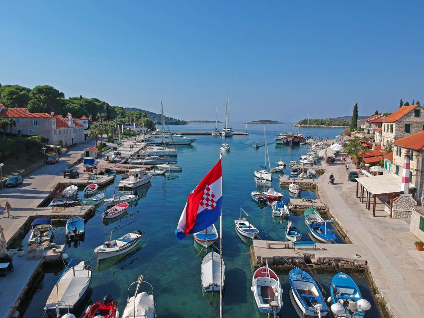 From Trogir: Three Islands Half-Day Speedboat Tour - Meeting Point Information