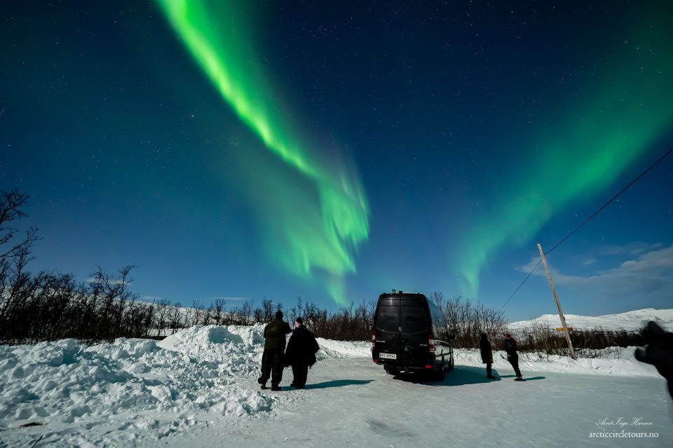 From Tromsø: Guided Northern Lights Photo Chase - Meeting & Tour Logistics