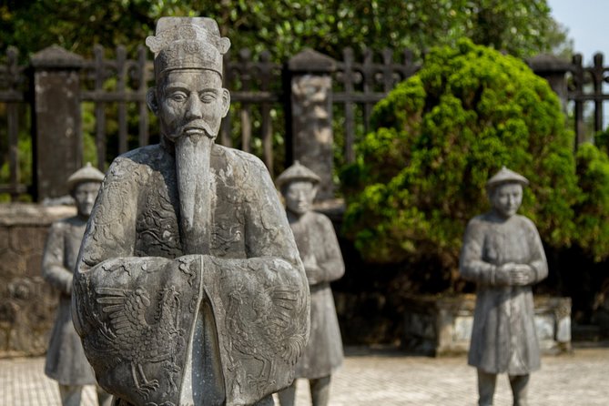 Full-DAy HUE IMPERIAL CITY From DA NANG - Organized Tour Experience and Pros/Cons