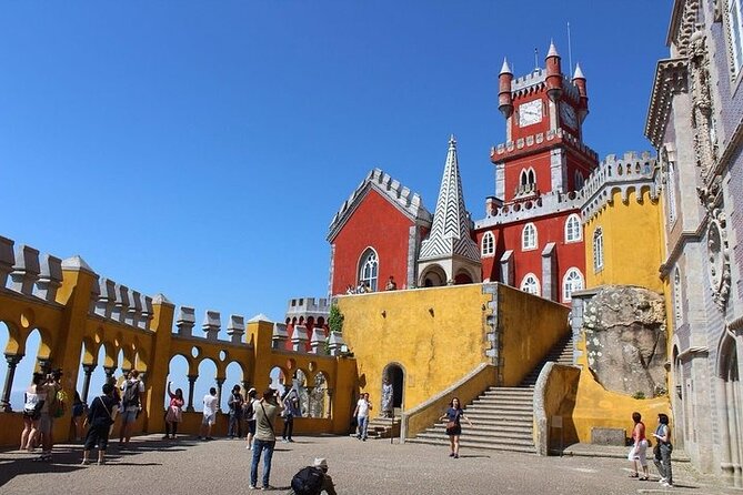 Full Day Private Tour: Sintra, Pena Palace, Mouros Castle - Common questions